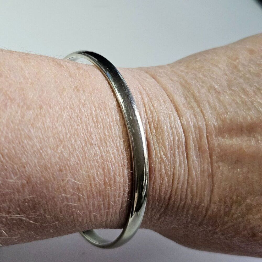 Monet Silver Tone Bangle Bracelet 7.75" Vintage